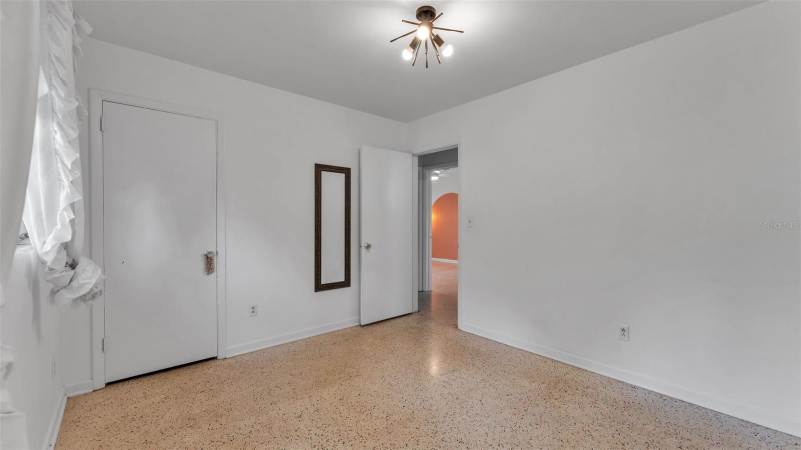 Image 21 of 58 For 3228 Polk Avenue