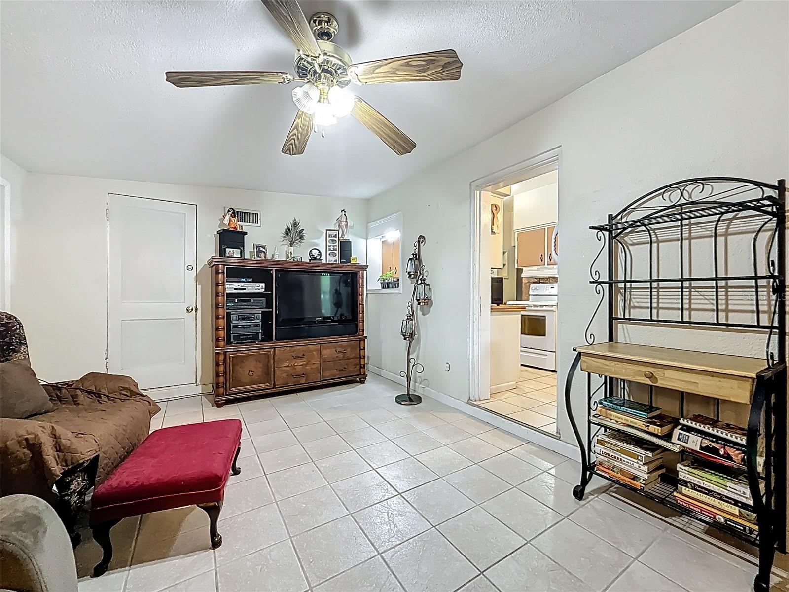 Image 13 of 31 For 604 Westover Street
