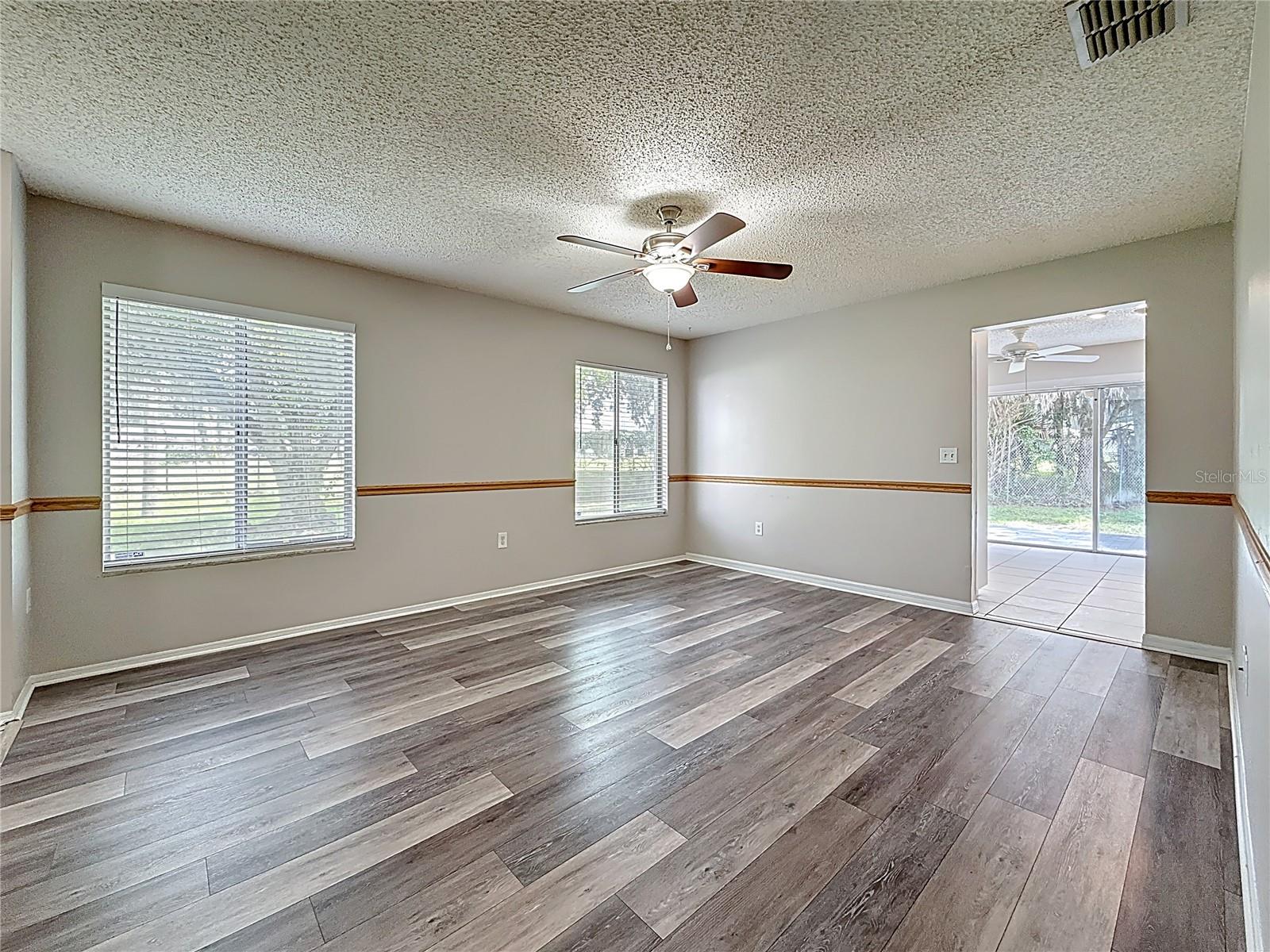 Image 14 of 54 For 1305 Bramblewood Drive