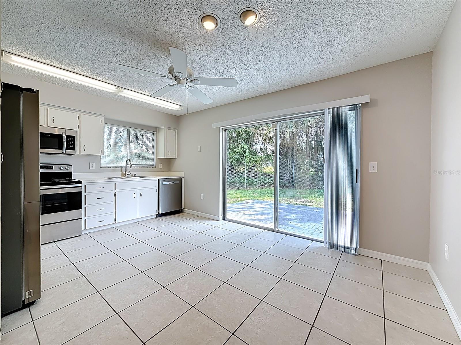 Image 17 of 54 For 1305 Bramblewood Drive