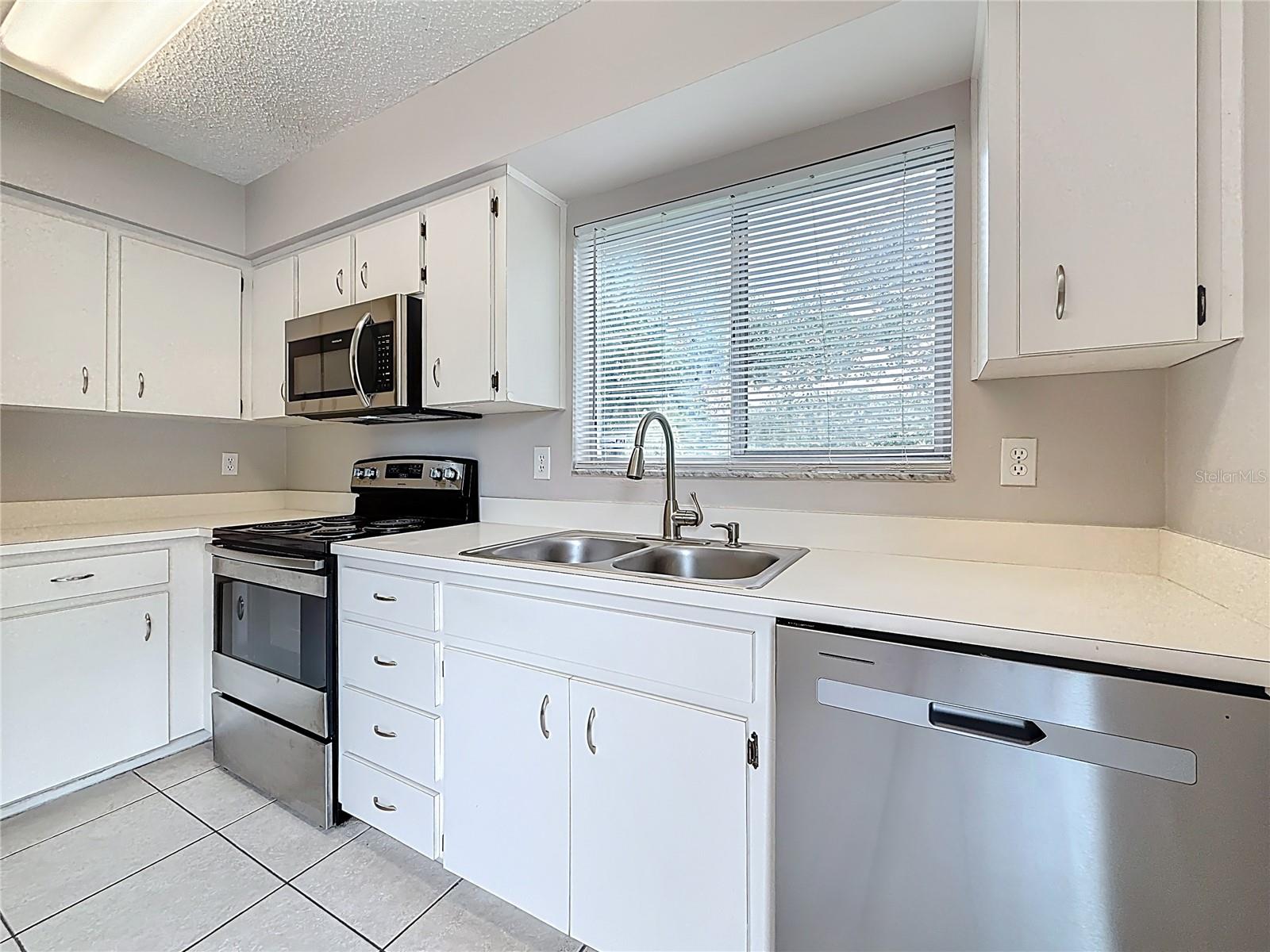Image 22 of 54 For 1305 Bramblewood Drive