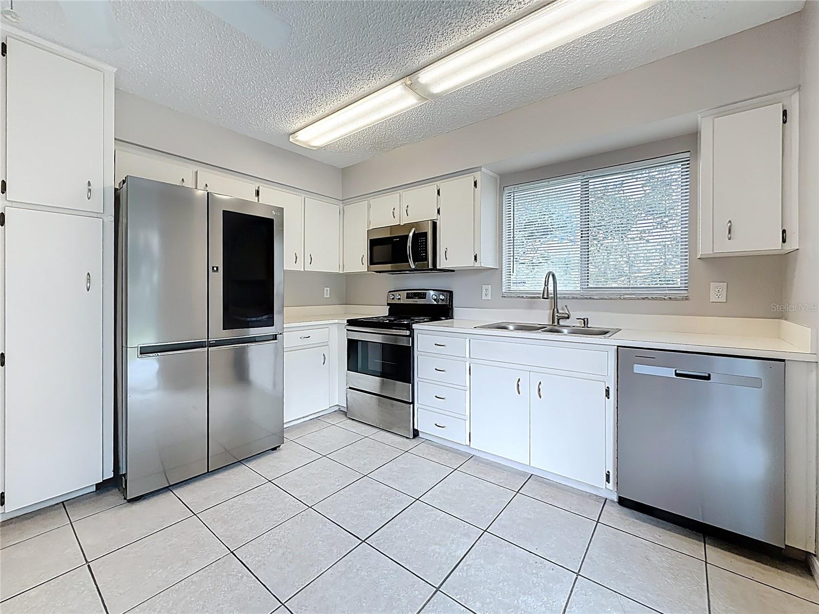 Image 23 of 54 For 1305 Bramblewood Drive