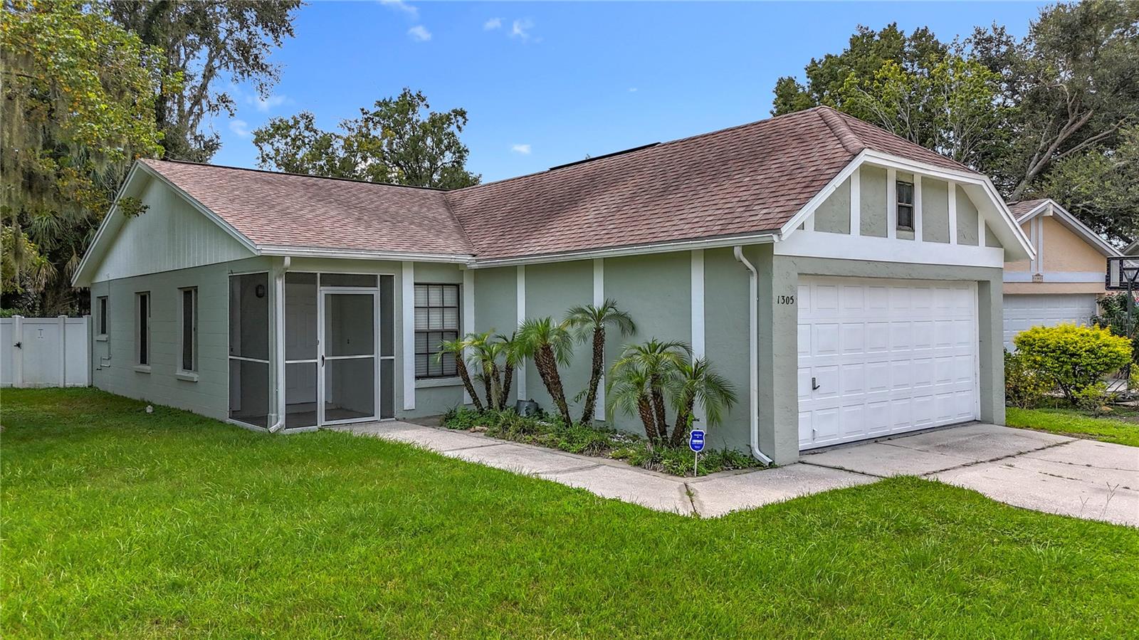 Image 4 of 54 For 1305 Bramblewood Drive