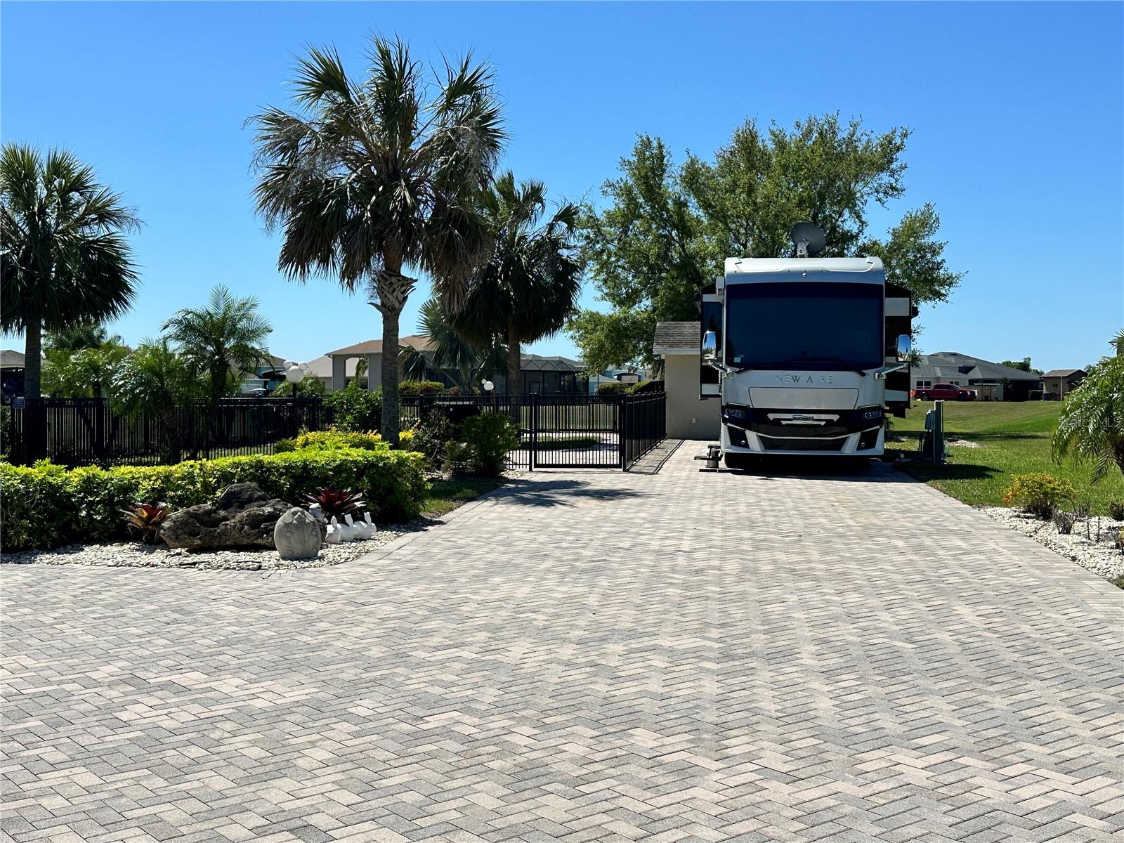 Details for 728 Teaberry Trail, POLK CITY, FL 33868