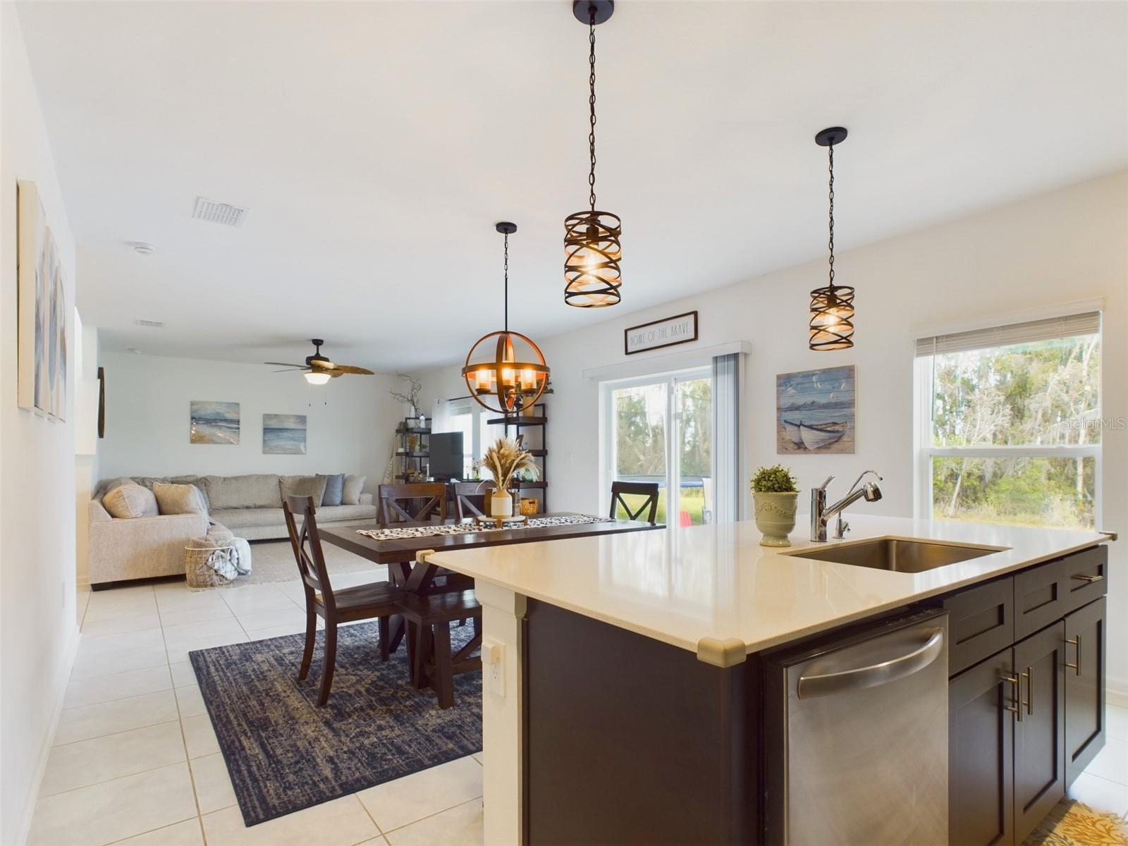 Image 21 of 47 For 951 Craftsman Road