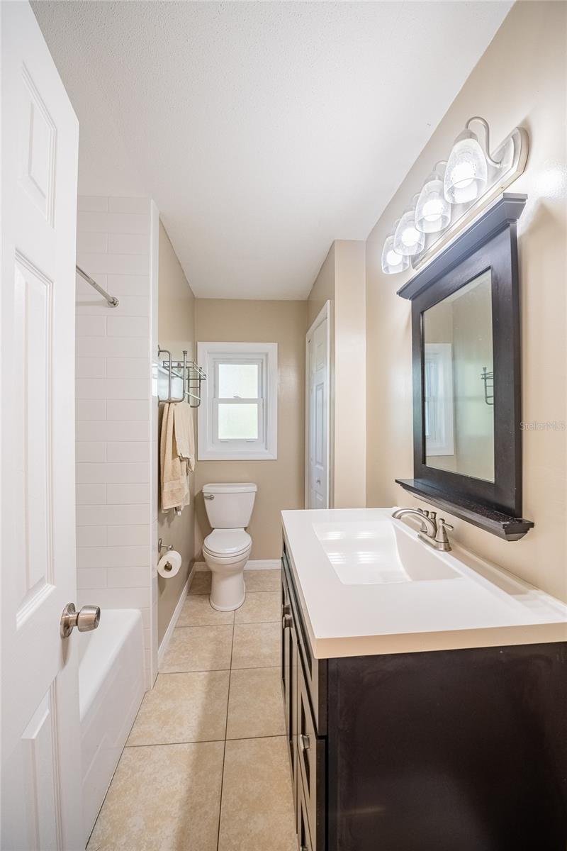 Image 3 of 39 For 706 Patricia Pl