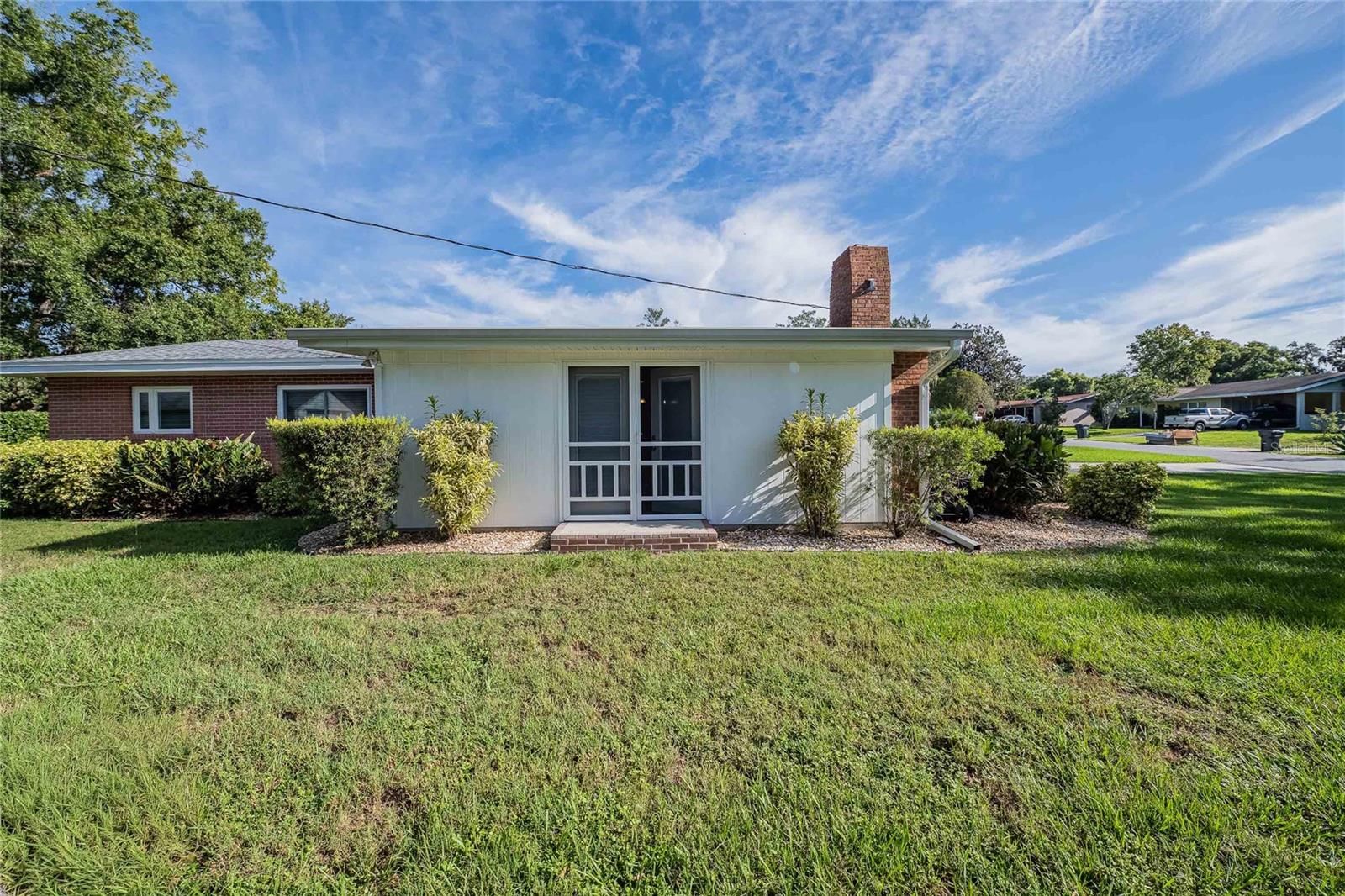 Image 33 of 39 For 706 Patricia Pl