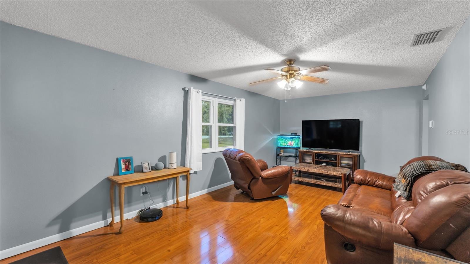 Image 15 of 39 For 13700 Pine Meadow Road
