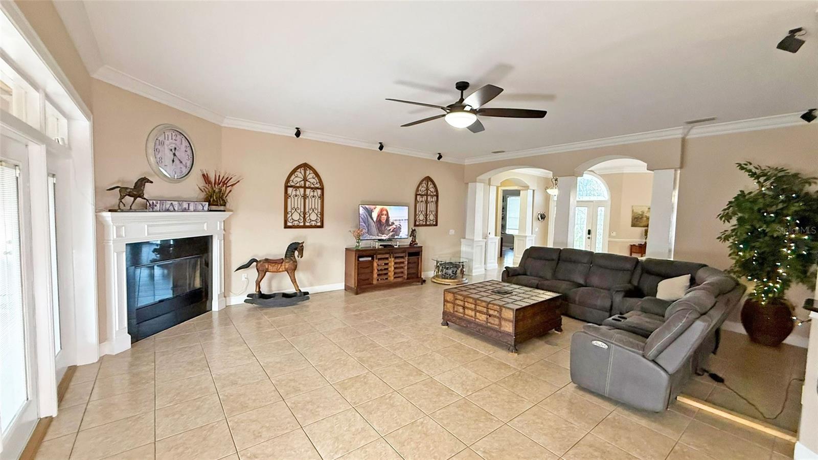 Image 11 of 41 For 4918 Old Berkley Road