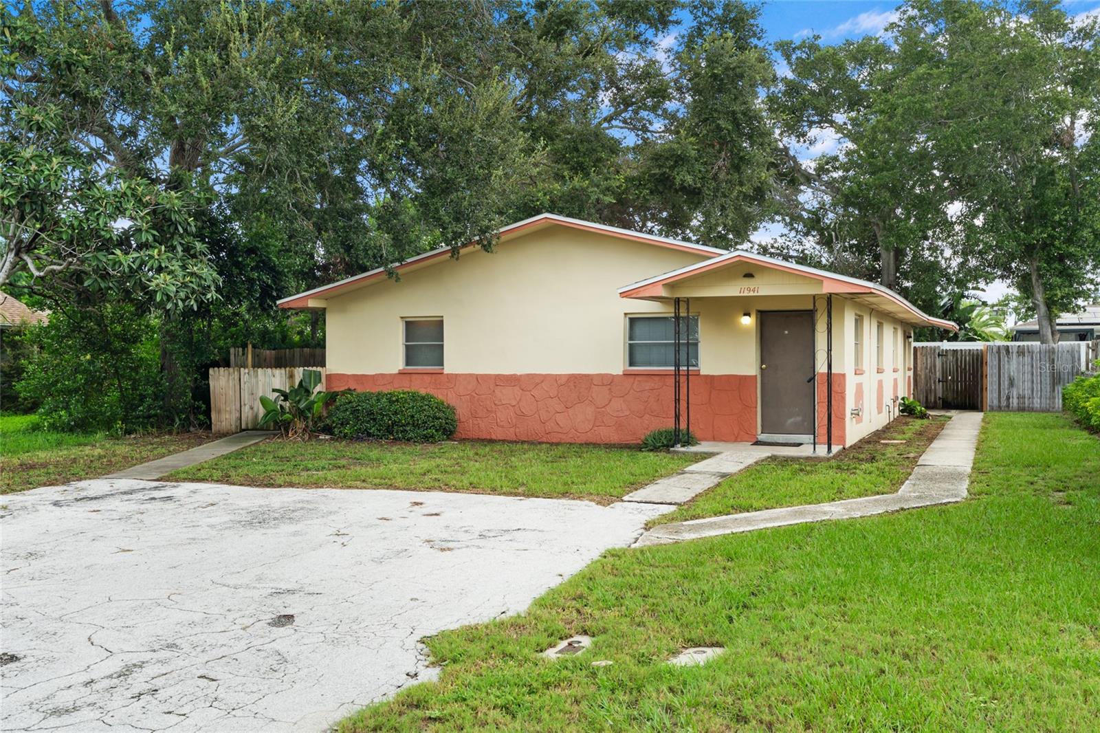 Details for 11941 144th Street, LARGO, FL 33774