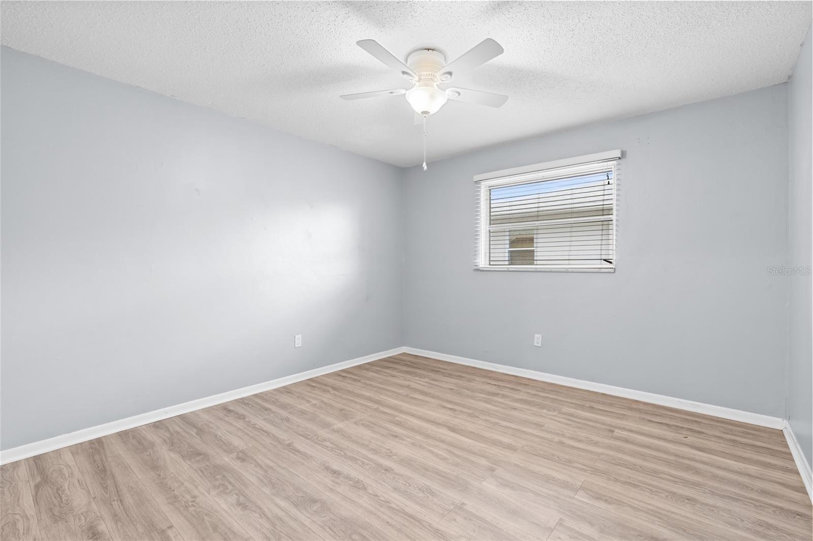 Image 15 of 46 For 11941 144th Street