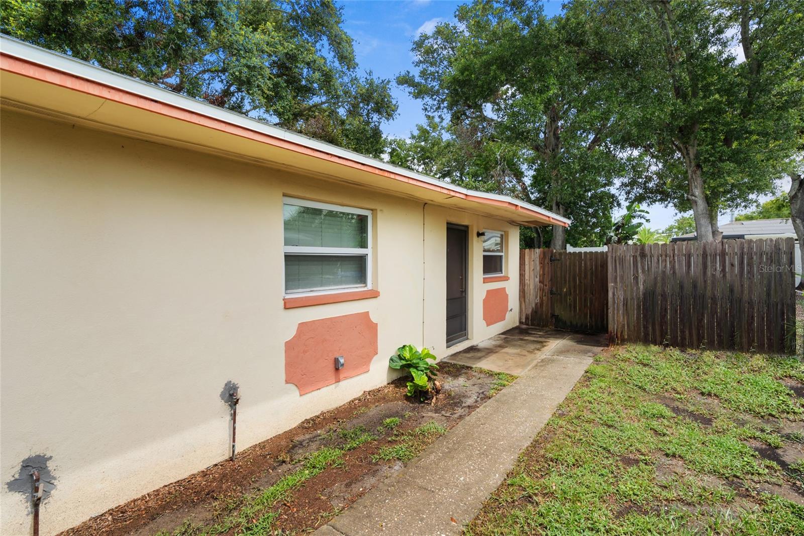Image 17 of 46 For 11941 144th Street