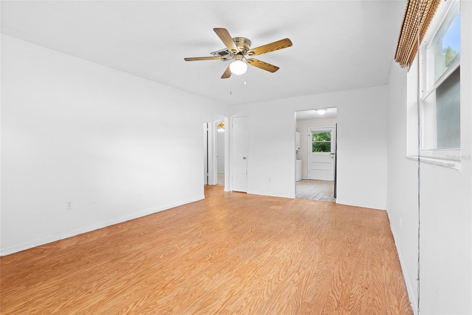 Image 19 of 46 For 11941 144th Street