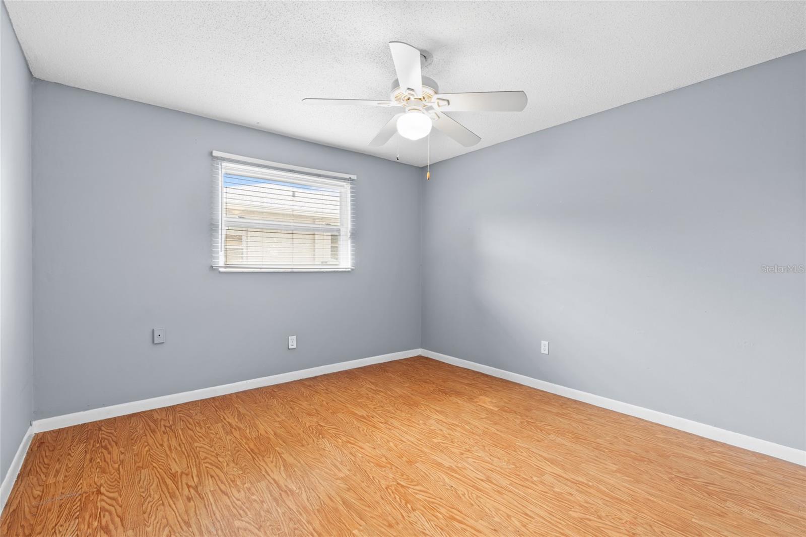 Image 25 of 46 For 11941 144th Street