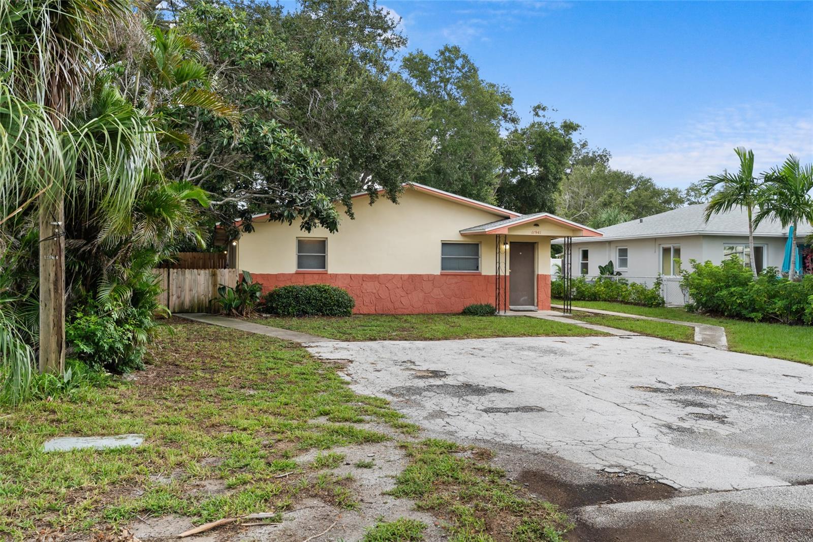 Image 34 of 46 For 11941 144th Street
