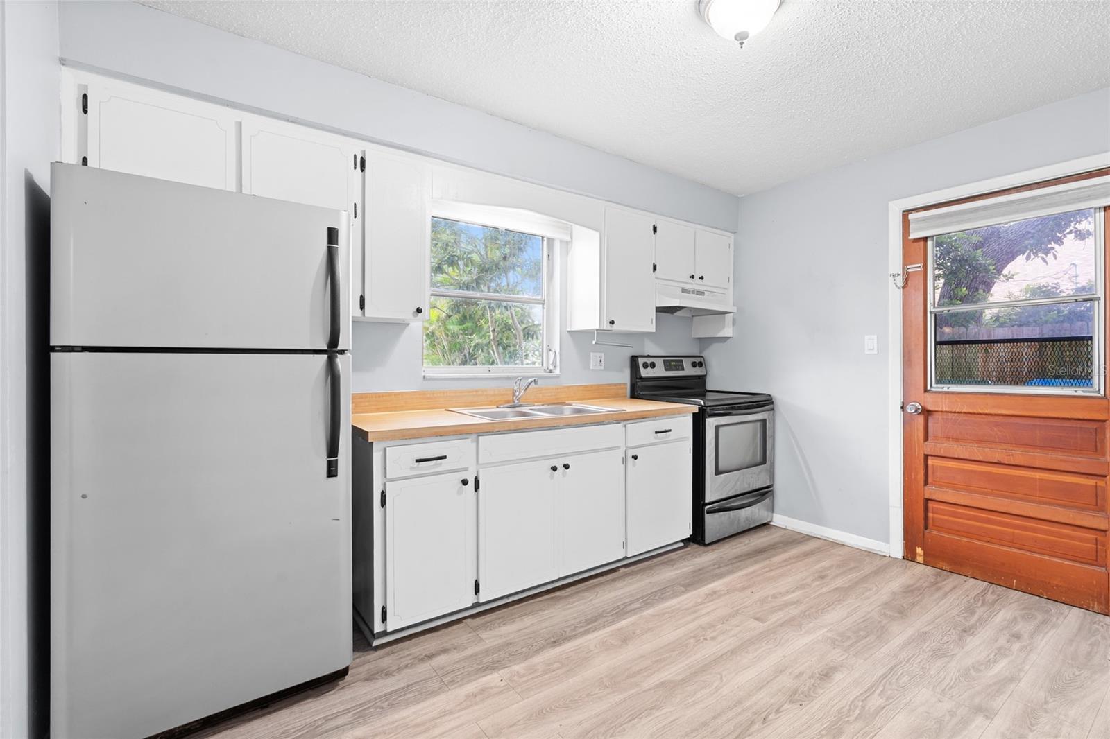 Image 9 of 46 For 11941 144th Street