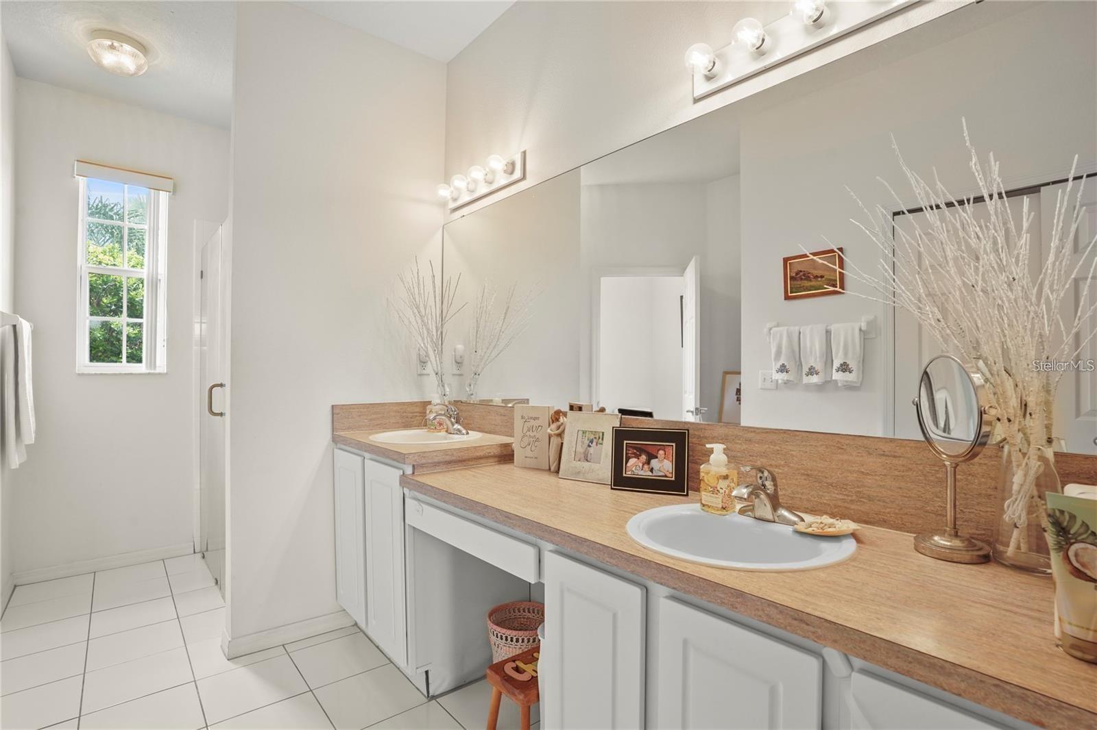 Image 14 of 24 For 3999 Whistlewood Circle