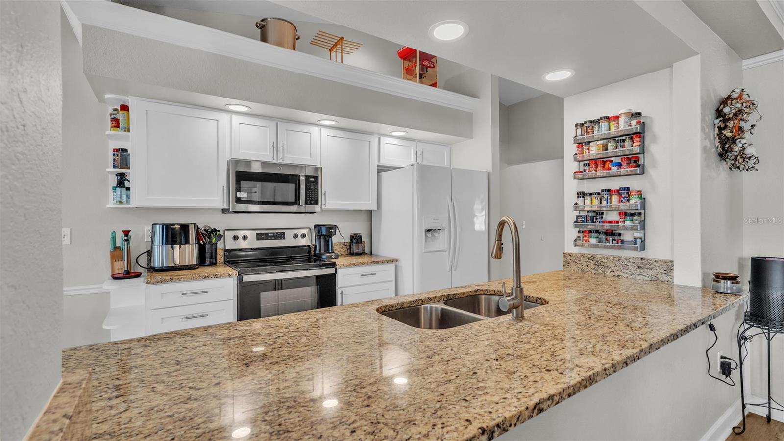 Image 11 of 46 For 2232 Palmview Circle W