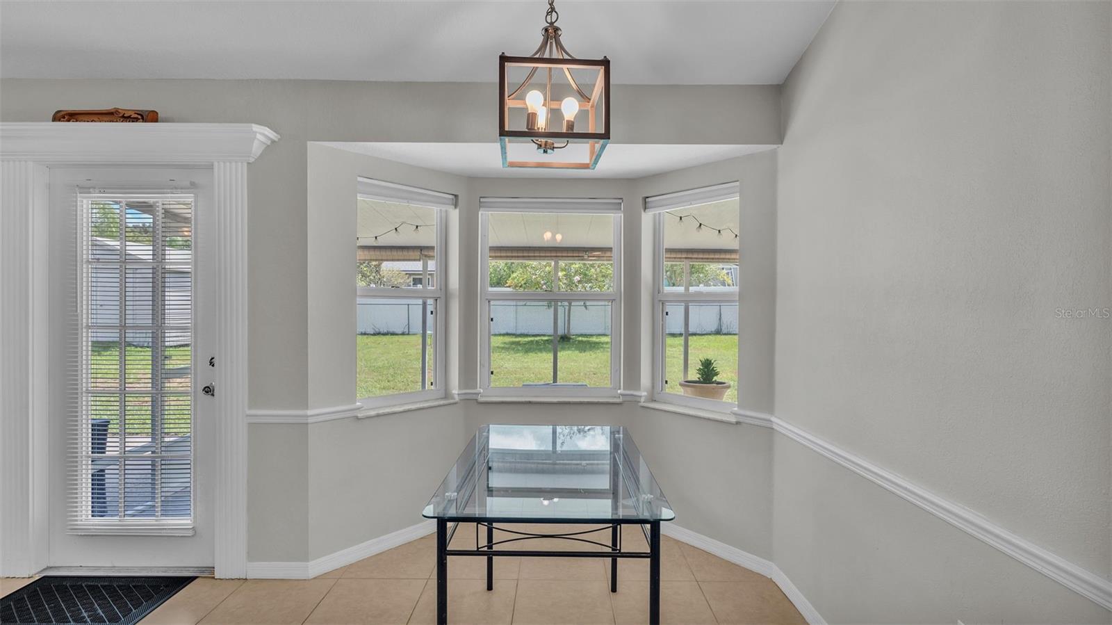 Image 15 of 46 For 2232 Palmview Circle W