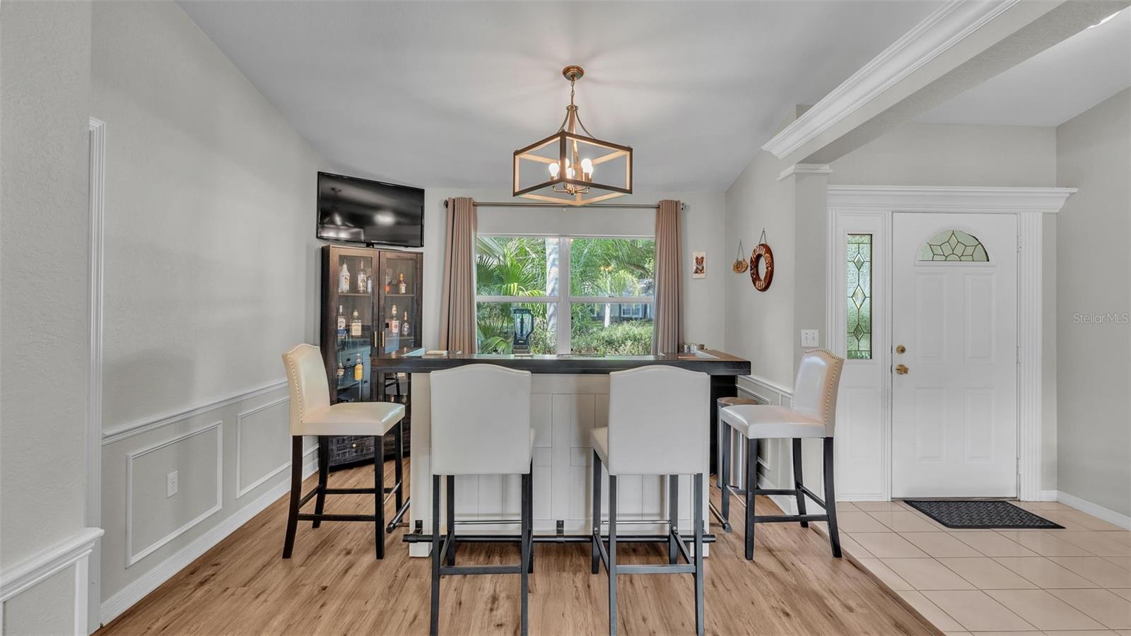 Image 17 of 46 For 2232 Palmview Circle W