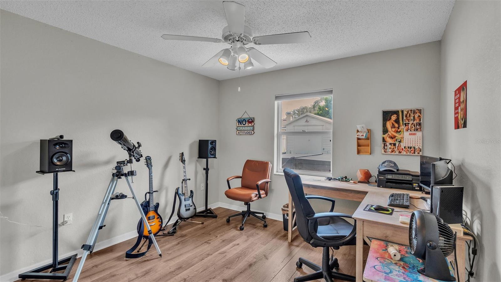 Image 24 of 46 For 2232 Palmview Circle W