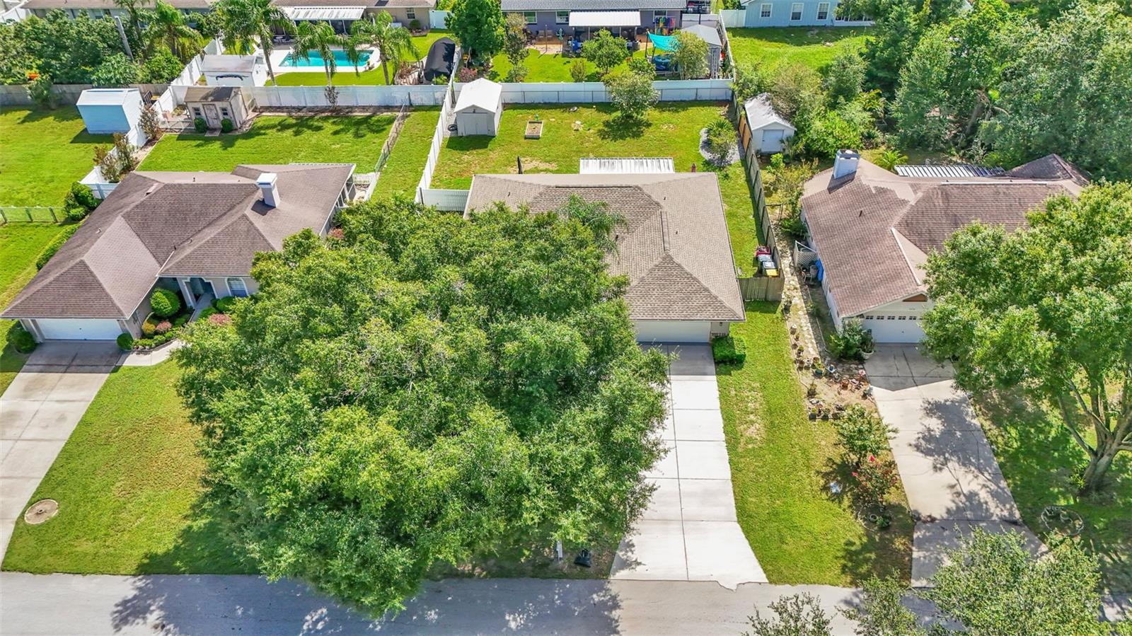 Image 37 of 46 For 2232 Palmview Circle W