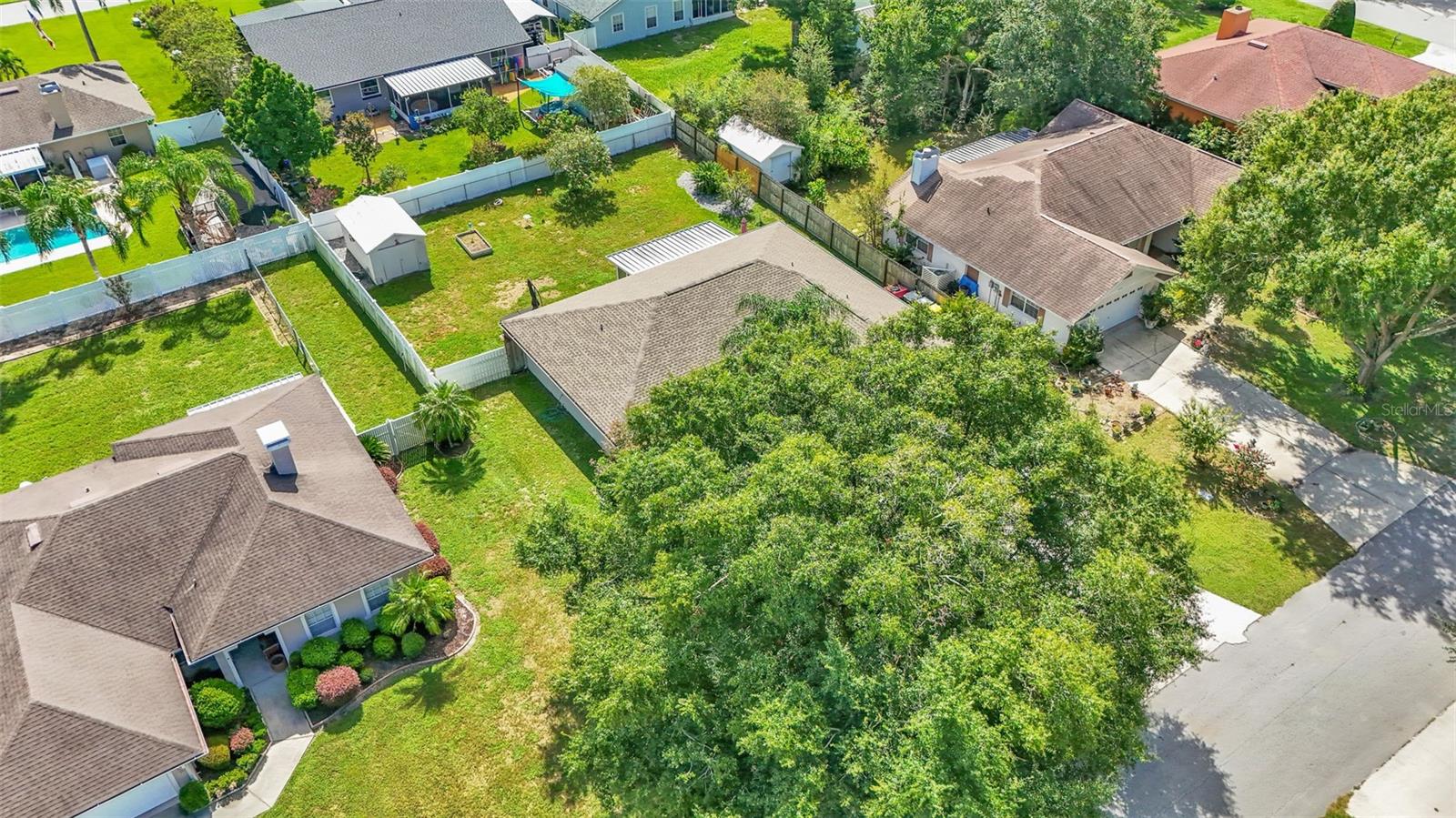 Image 40 of 46 For 2232 Palmview Circle W