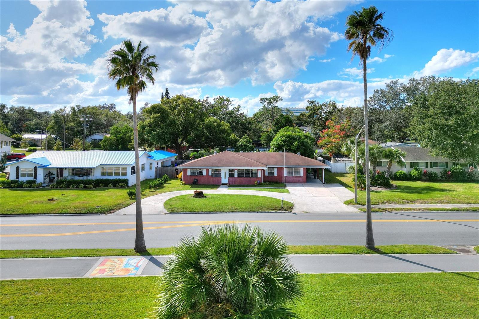Image 4 of 46 For 1206 Lake Parker Drive