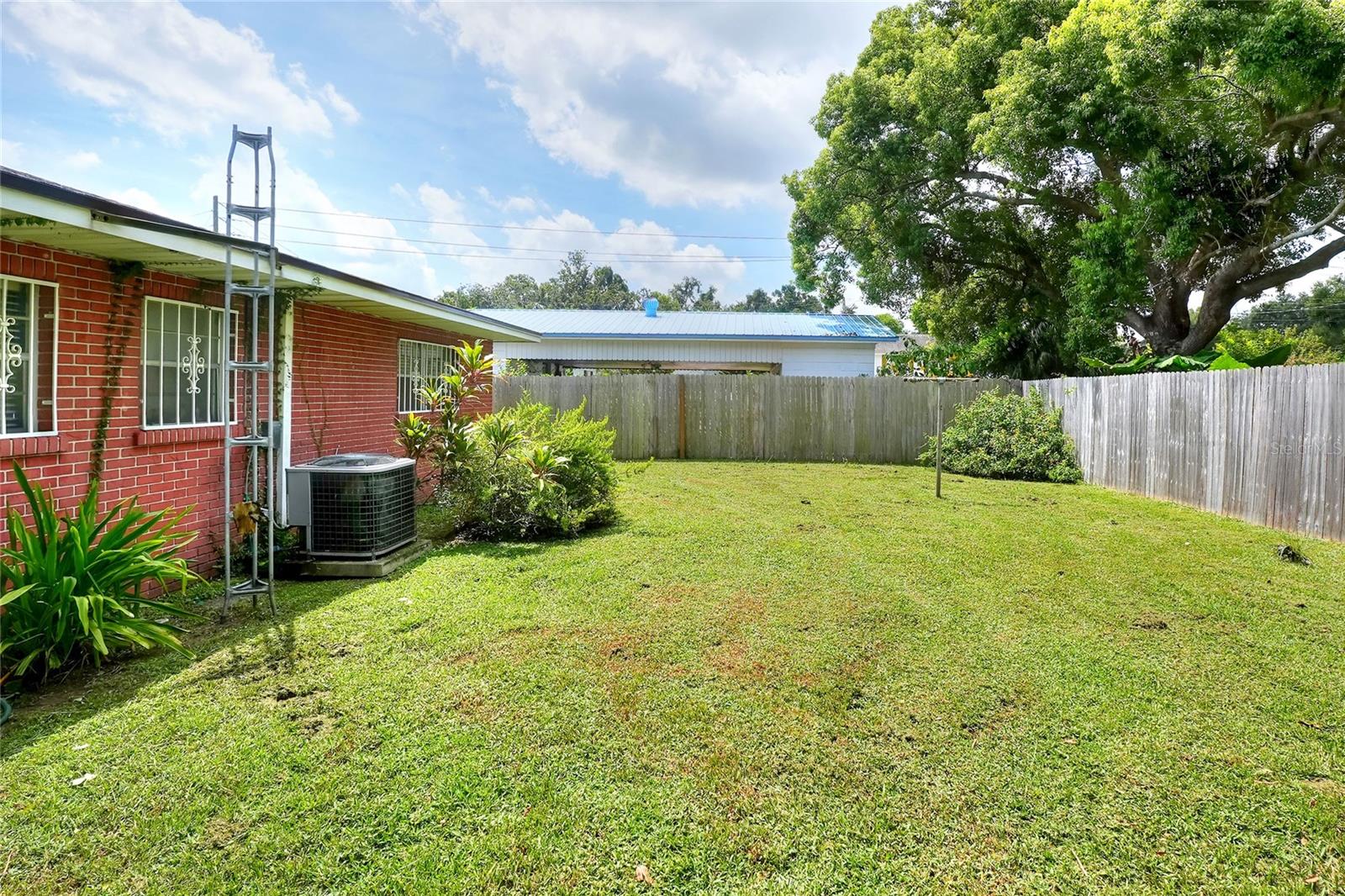Image 40 of 46 For 1206 Lake Parker Drive