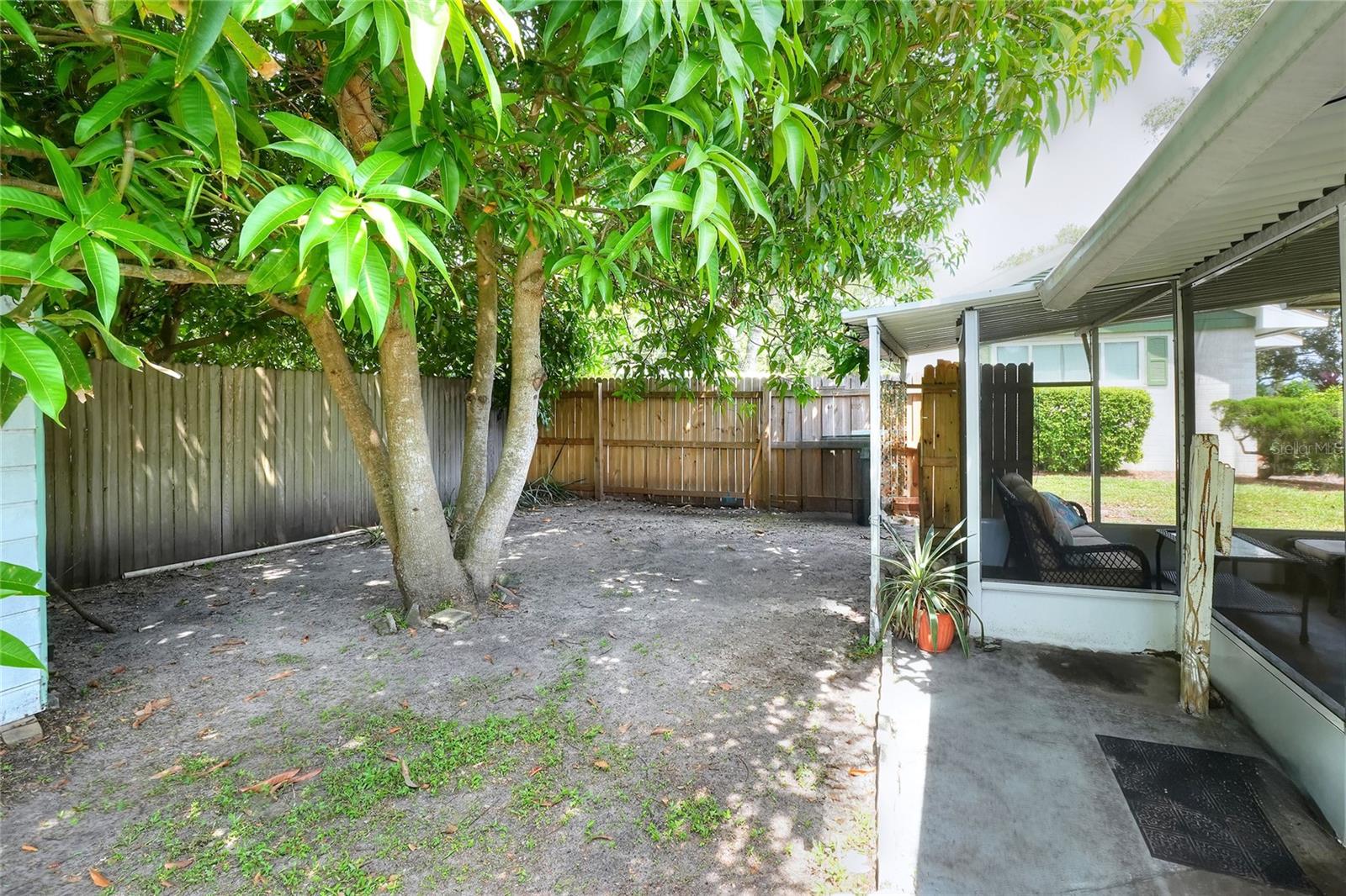 Image 43 of 46 For 1206 Lake Parker Drive
