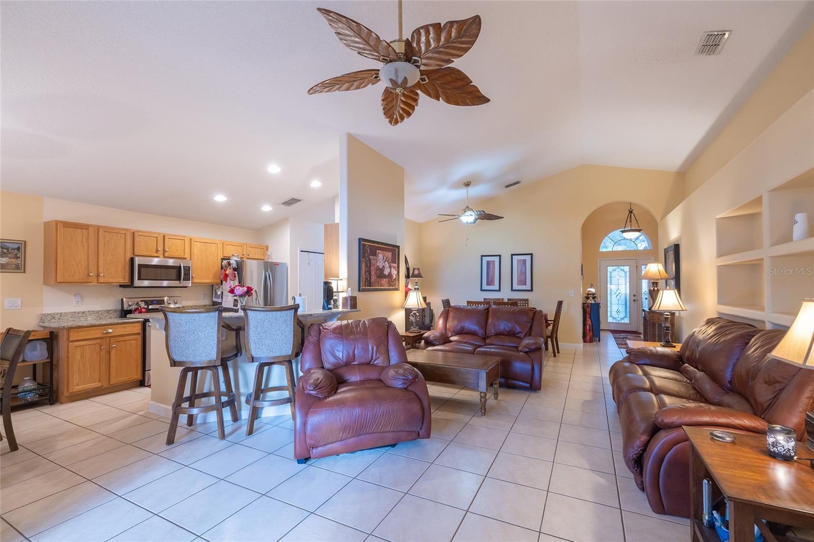 Image 17 of 52 For 15246 Markham Drive