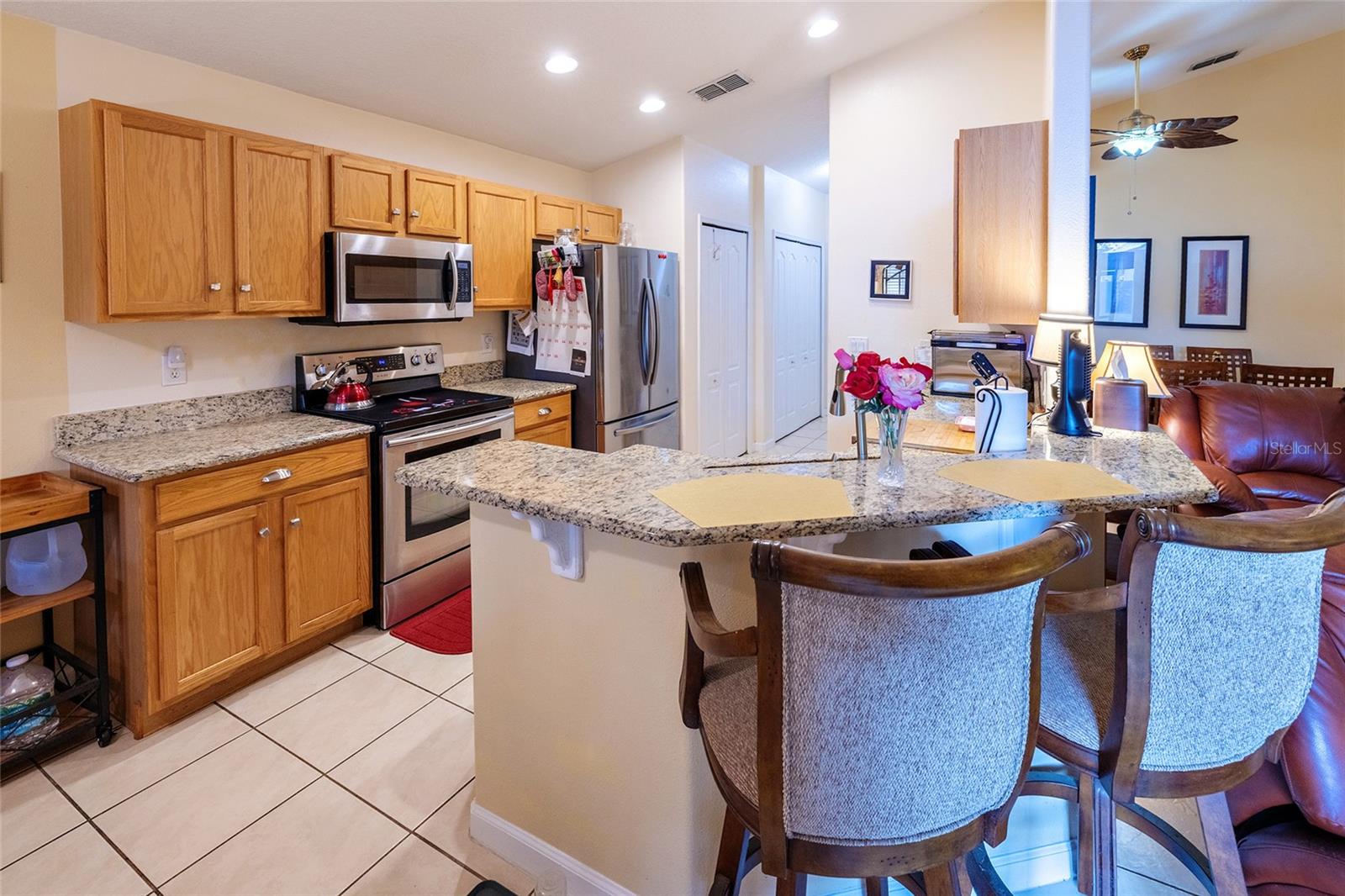 Image 22 of 52 For 15246 Markham Drive