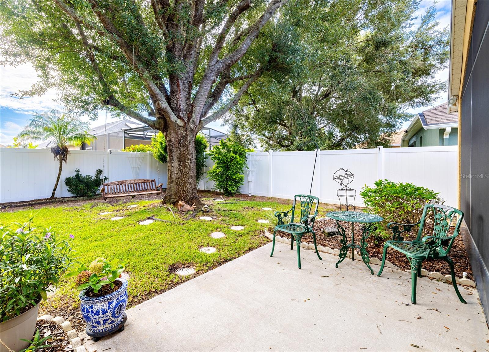 Image 31 of 52 For 15246 Markham Drive