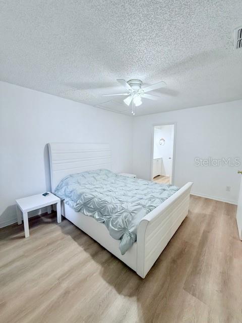 Image 21 of 42 For 940 Fenton Lane 6