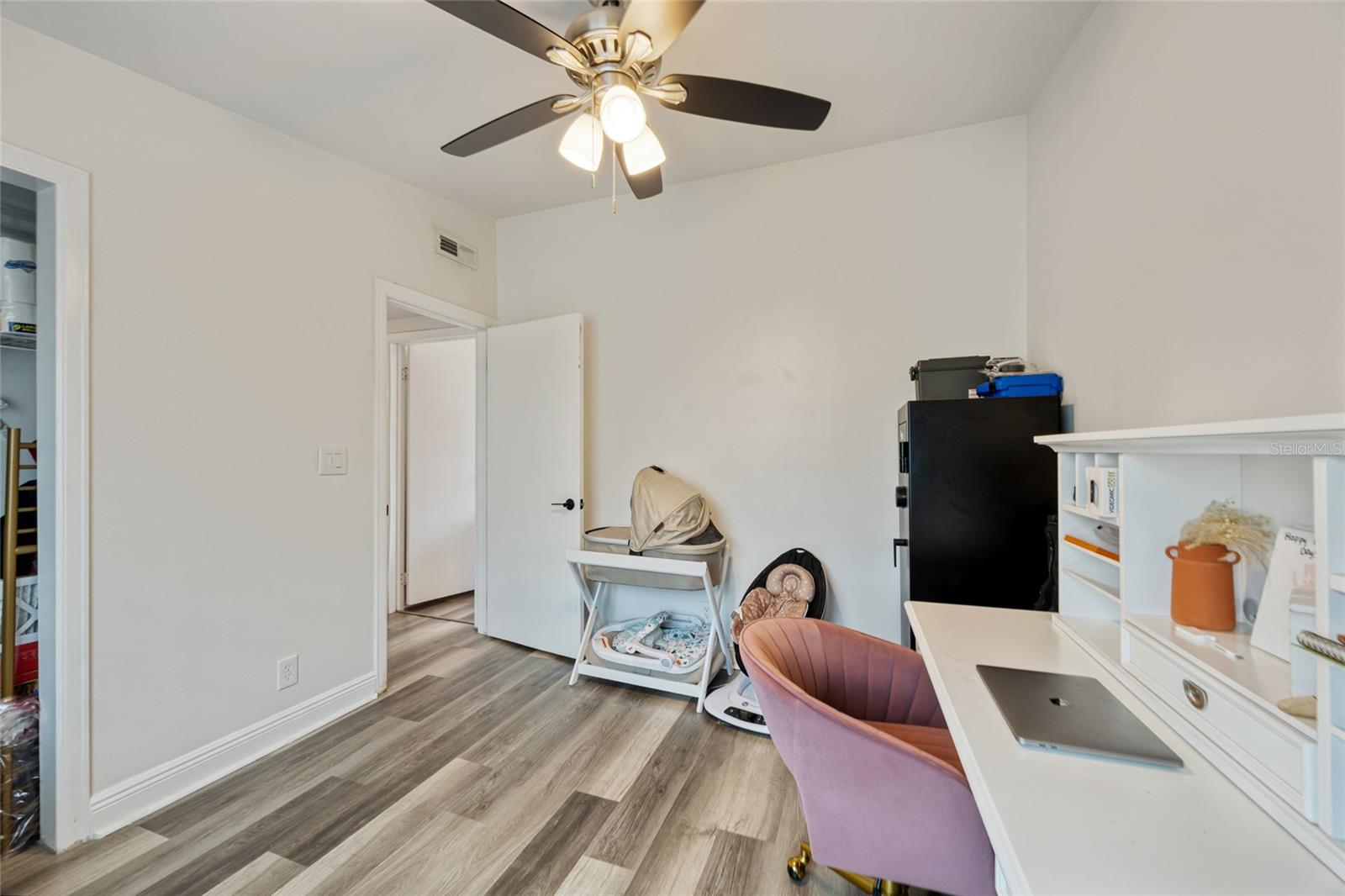 Image 22 of 36 For 4905 Oleno Avenue