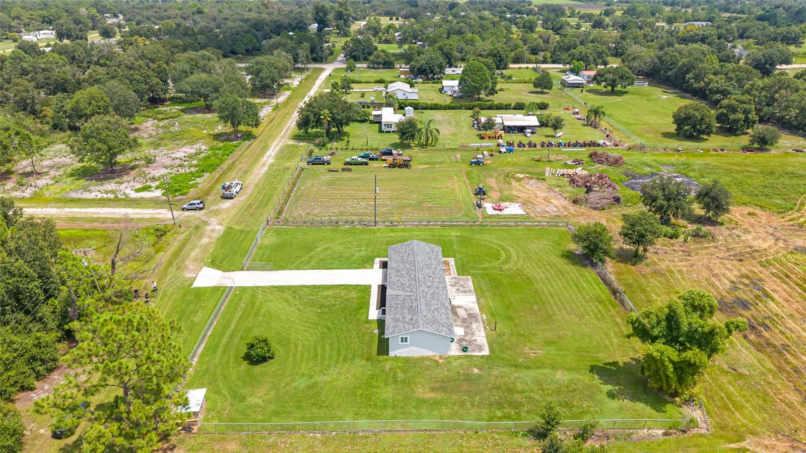 Image 28 of 36 For 4905 Oleno Avenue