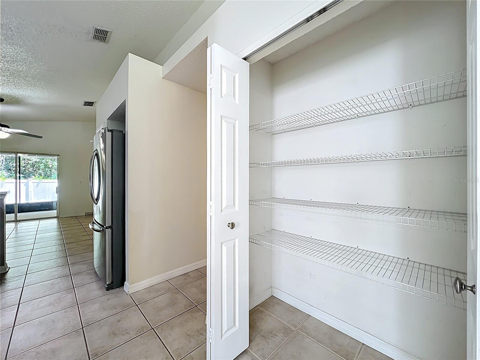 Image 23 of 48 For 13817 Valleybrooke Lane