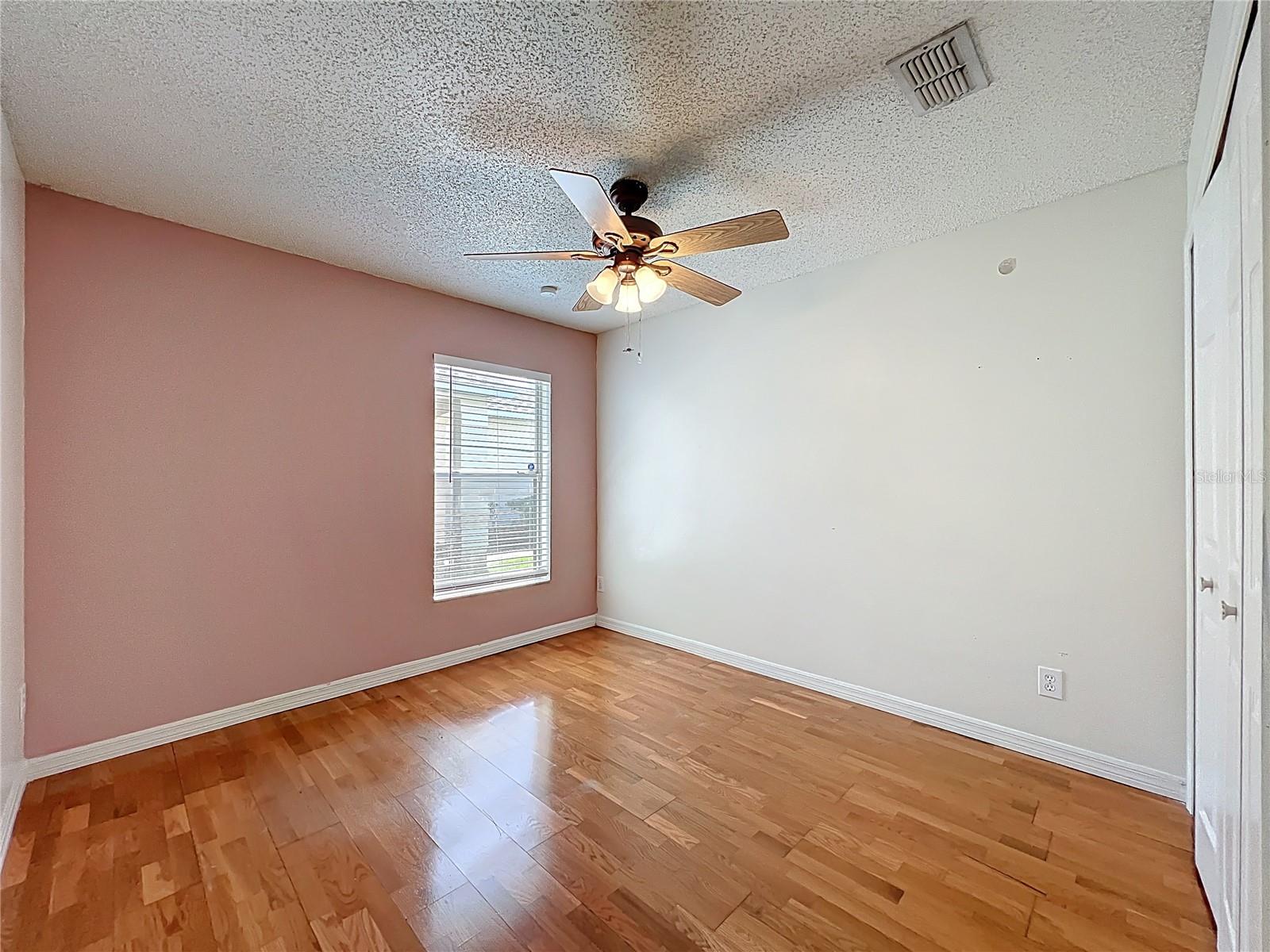 Image 35 of 48 For 13817 Valleybrooke Lane