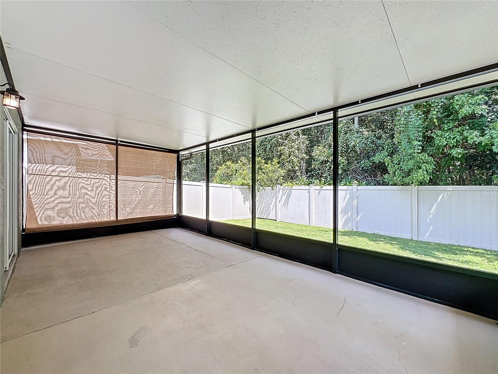 Image 39 of 48 For 13817 Valleybrooke Lane