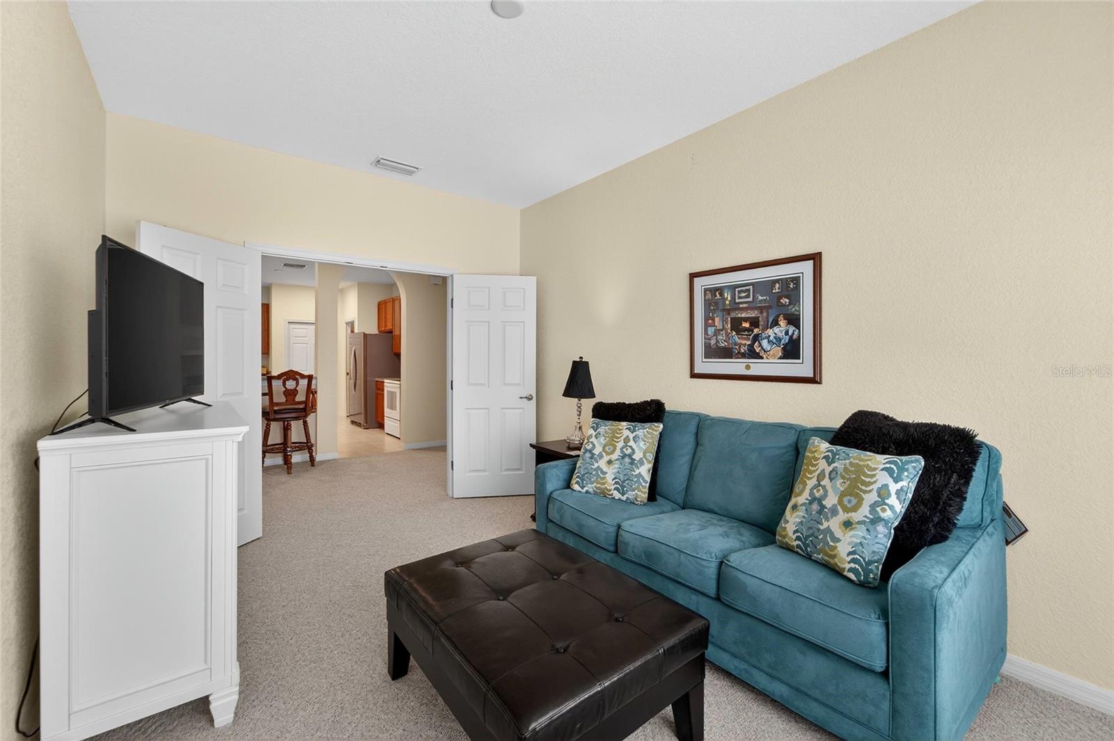 Image 33 of 97 For 453 Nolane Lane