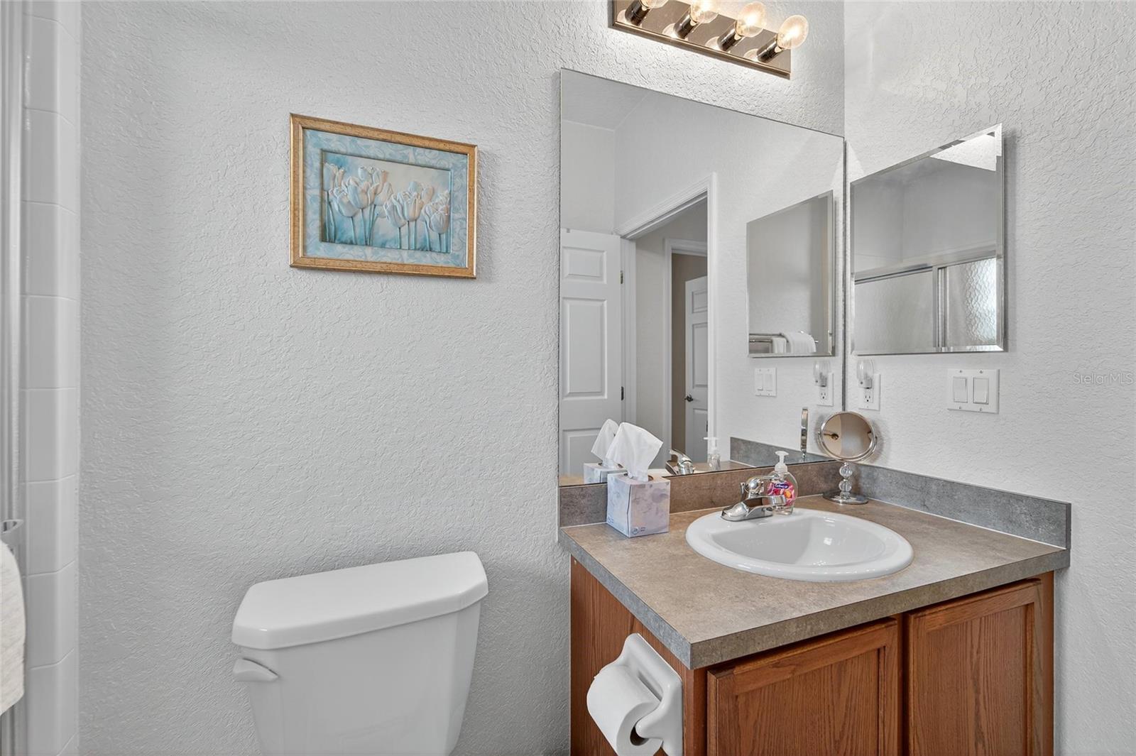 Image 40 of 97 For 453 Nolane Lane