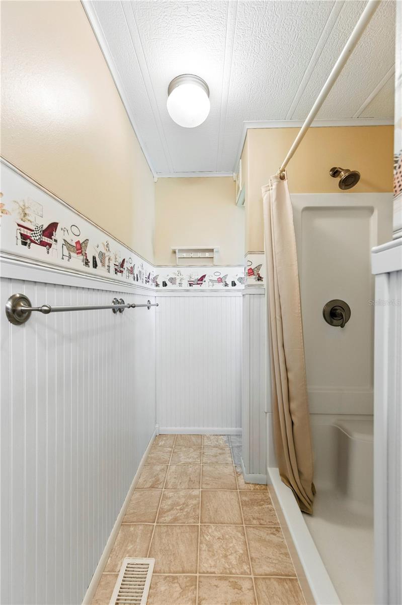Image 8 of 13 For 1610 Reynolds Road 207