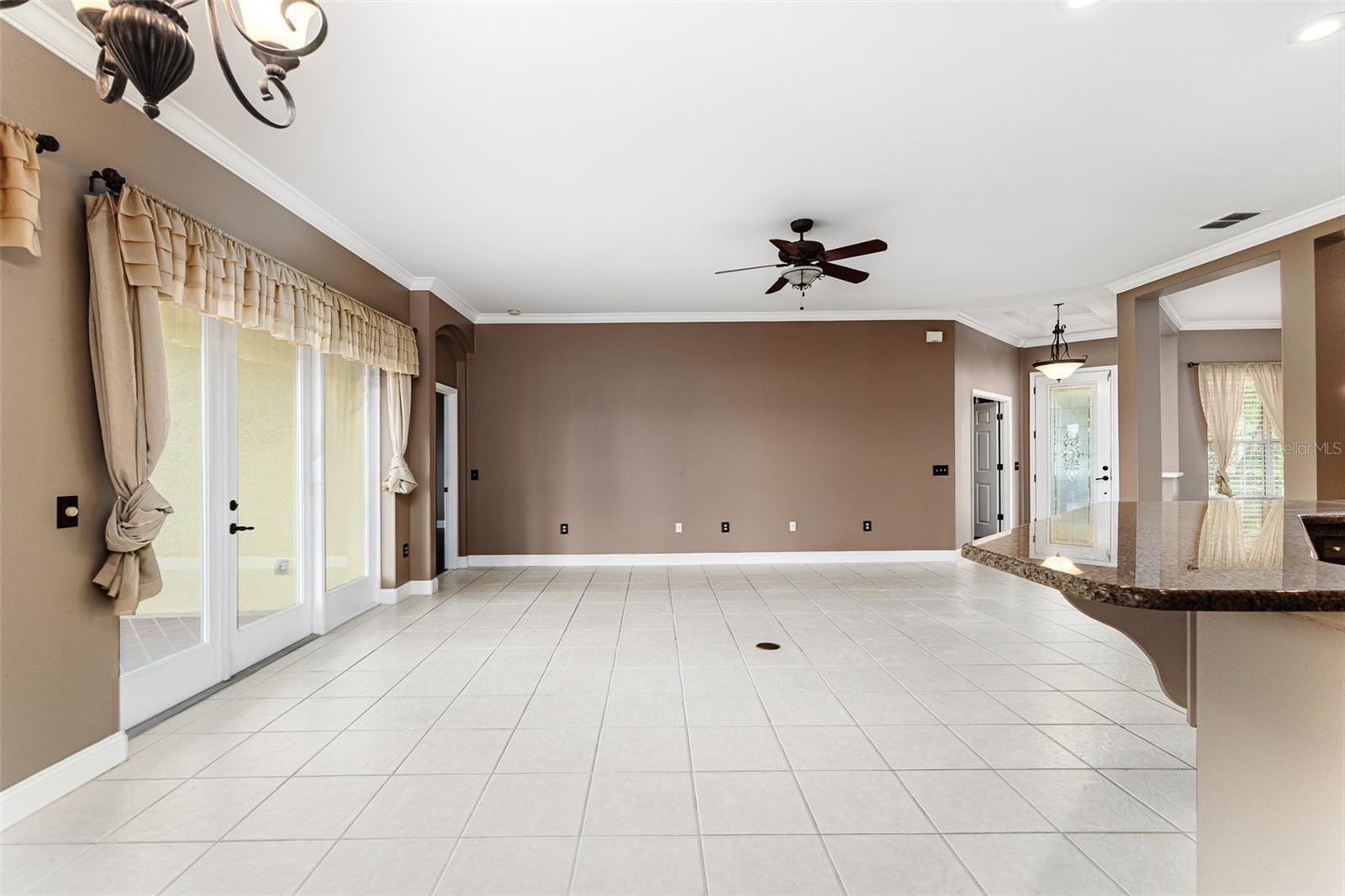 Image 10 of 34 For 2564 Laurel Glen Drive