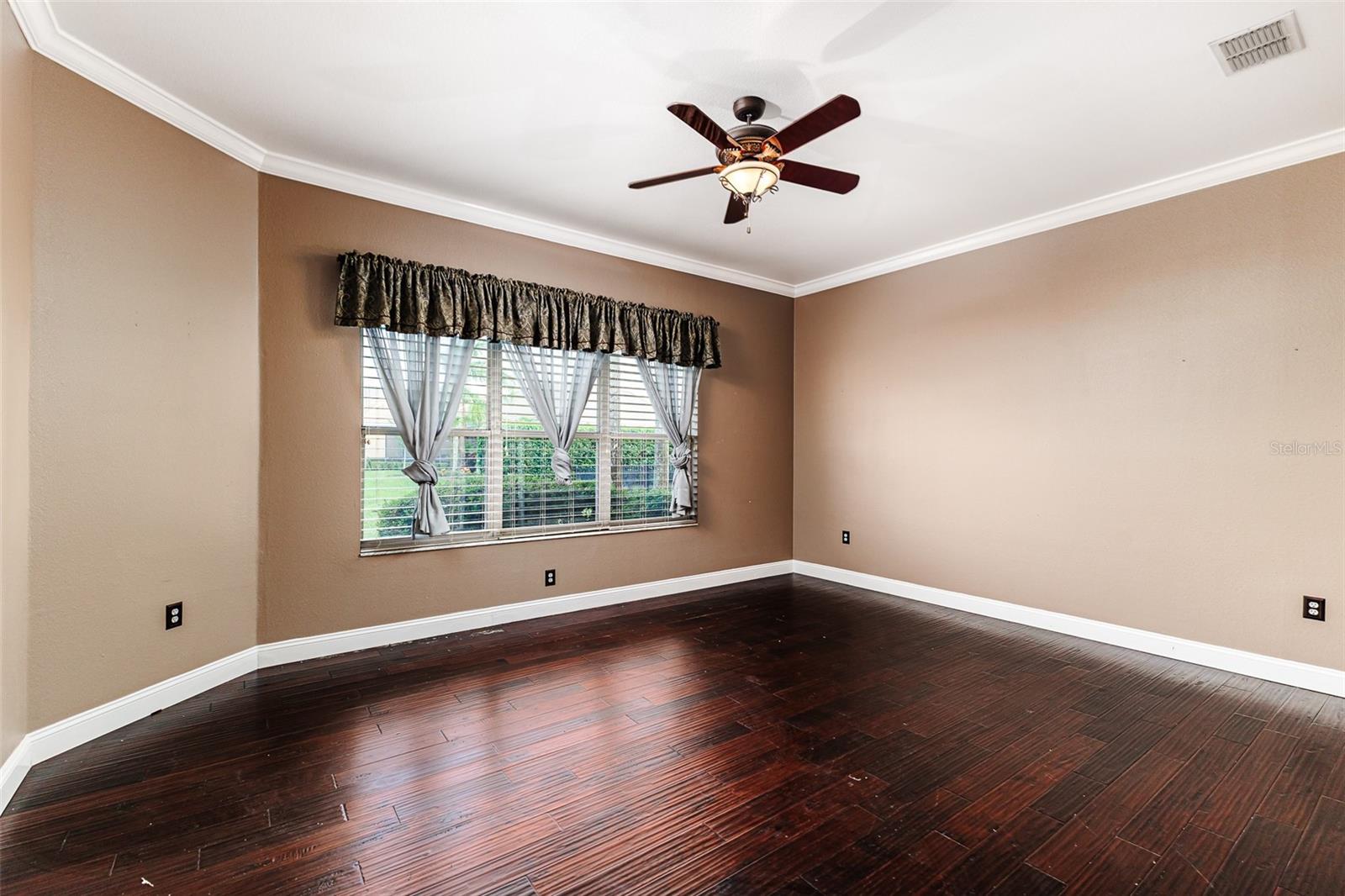 Image 17 of 34 For 2564 Laurel Glen Drive