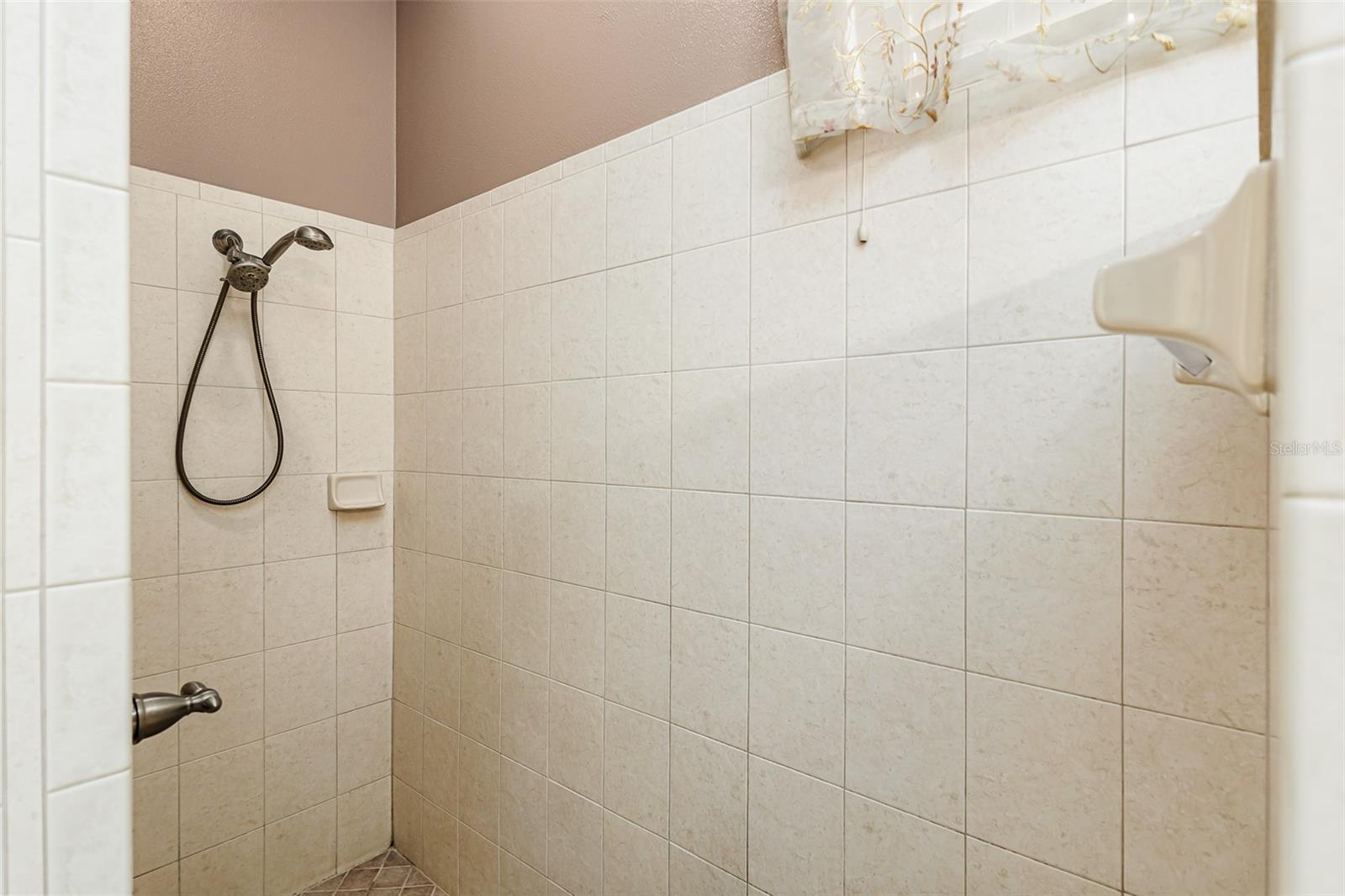 Image 22 of 34 For 2564 Laurel Glen Drive