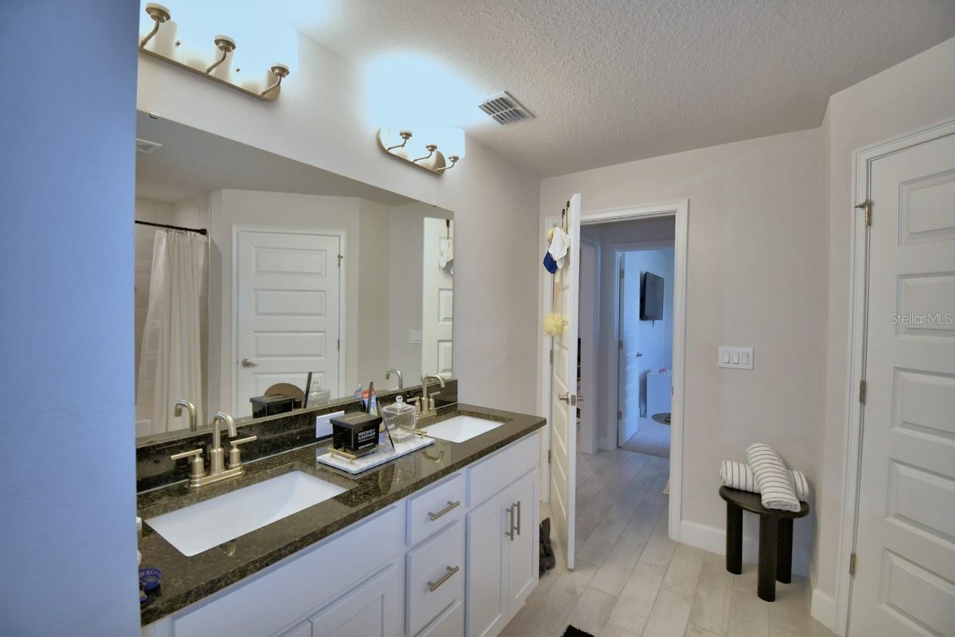 Image 12 of 44 For 4669 Grandview Glen Drive