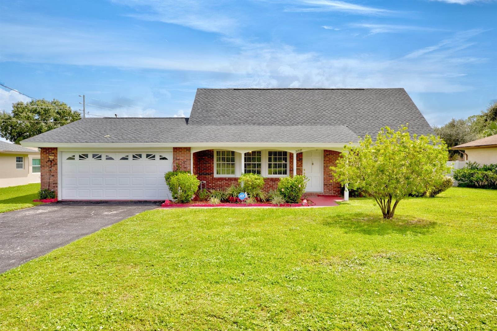 Image 2 of 32 For 3818 Medina Way