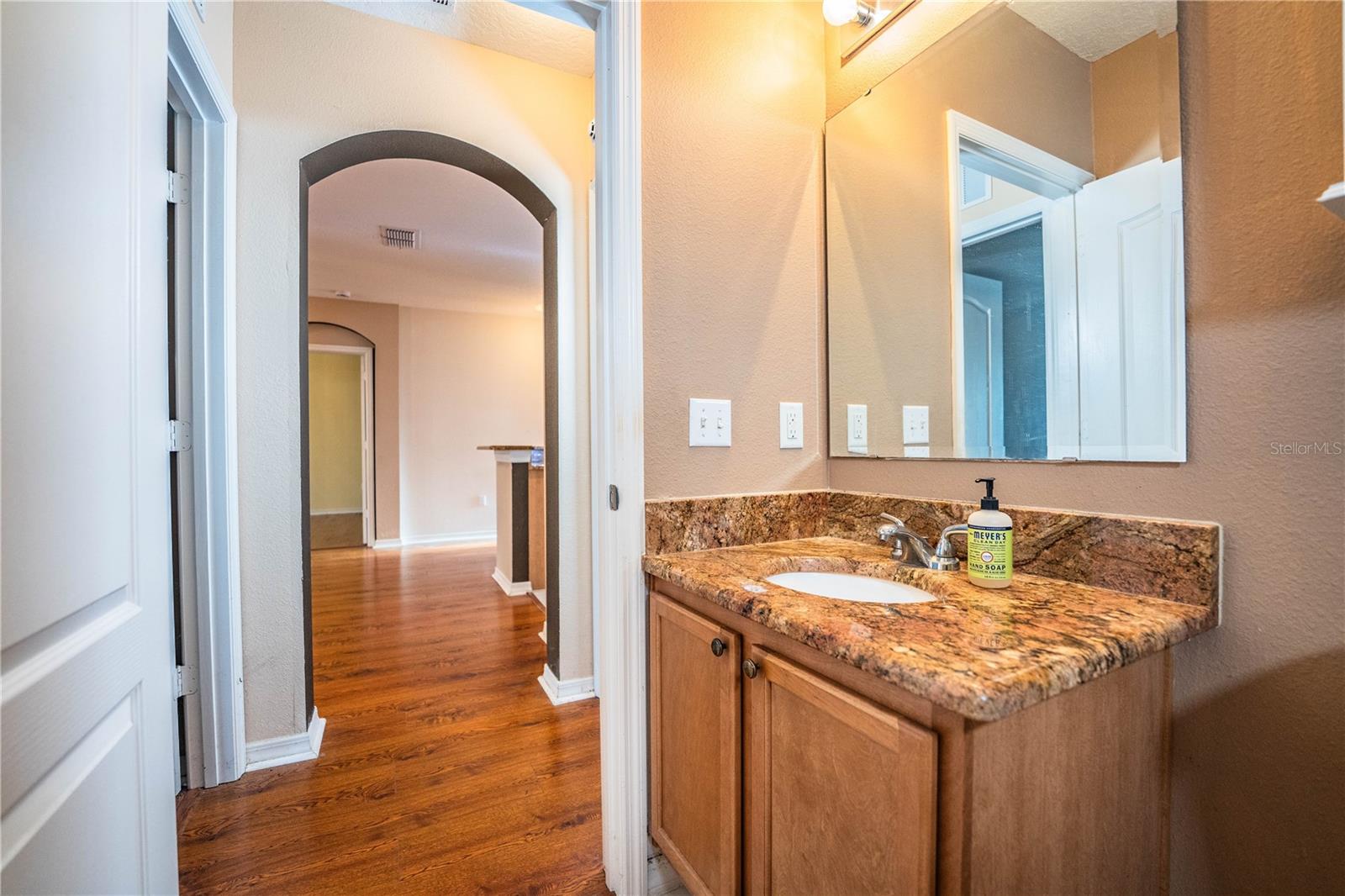 Image 23 of 35 For 6898 Glenbrook Drive