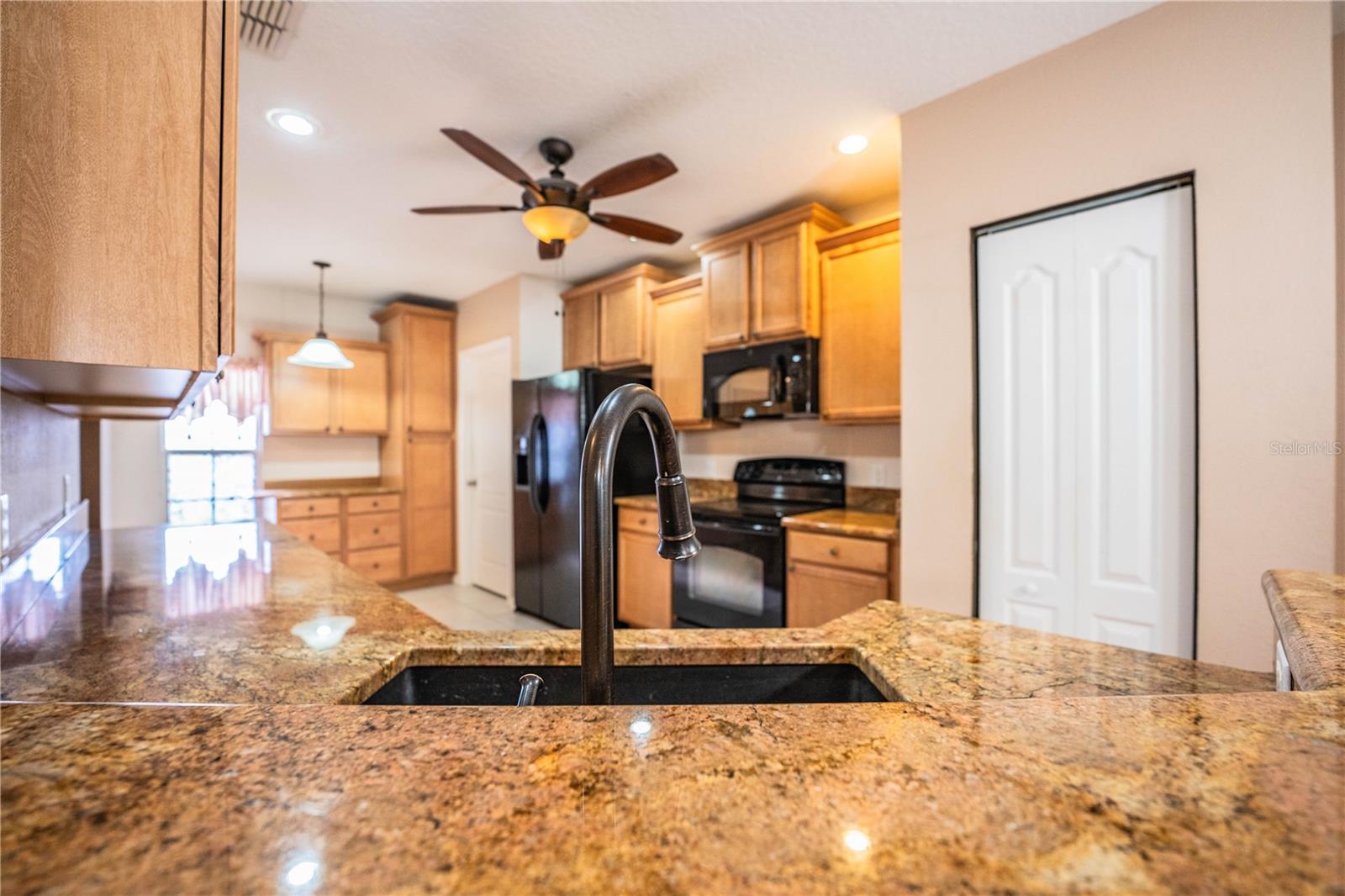 Image 9 of 35 For 6898 Glenbrook Drive