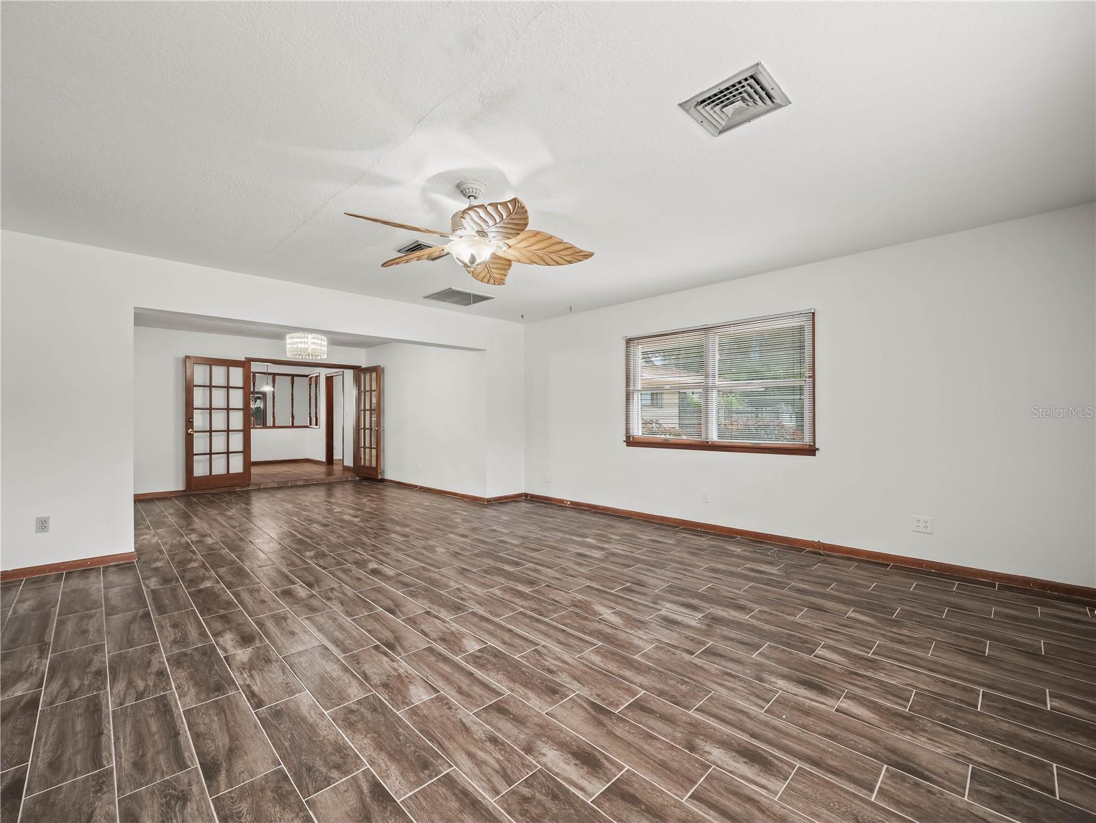 Image 6 of 35 For 685 Avenue N Se